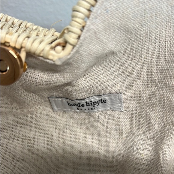 Haute Hippie | Seashell-Shaped Bag w/ Faux Pearl Handles 🐚 - Picture 10 of 13